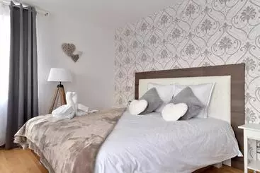 Aamiaismajoitus (B&B) Chambres Vignes Et Châteaux