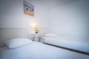 Отель Le Beunèze