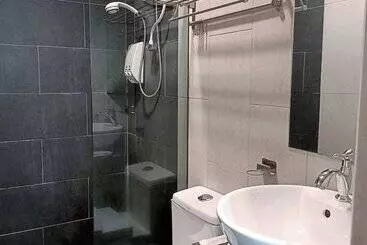 Kozi Hotel   Bukit Indah