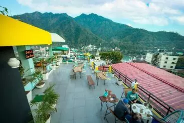 The Hosteller Rishikesh, Laxman Jhula