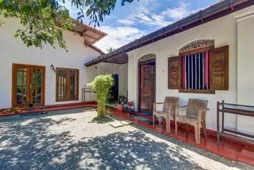 Bed and Breakfast Mango Shade Mirissa