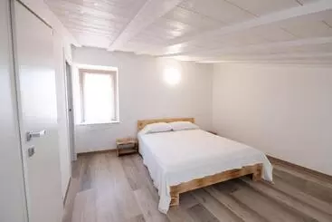 ツーリストアパートメント Appartamento Al Campanile