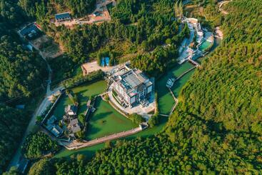 בית מלון כפרי 花筑衢州开化西越霄龙民宿