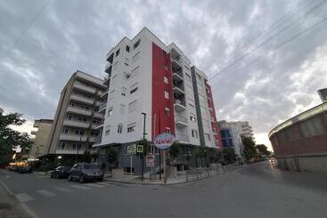 Turist apartmanları Salty Blue, 2 Bedroom Apartment, By The Beach