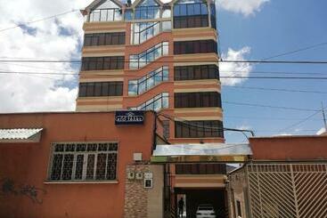 هاستل Hostal Río Ibare