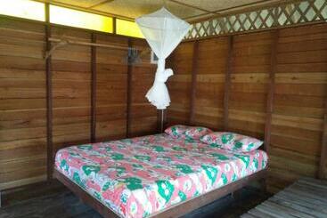 אתר נופש Jansom Bungalow 2