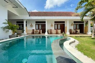Pension Aps House Canggu