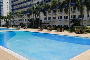 Апарт-отель Sea Residences   Condo R Us