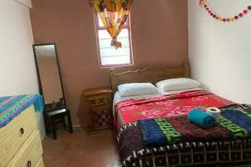 ペンション Casa De Los Colores San Cris