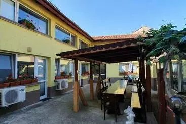 Pensió къща славяни