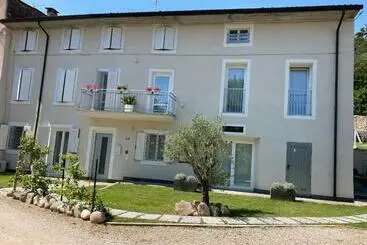 Majatalo Casale Luel