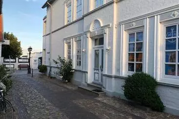 ツーリストアパートメント Sandwallkoje