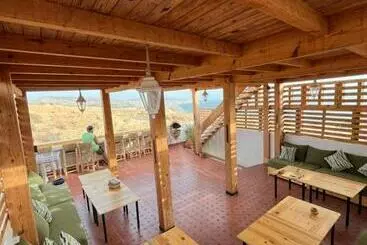 ユースホステル Cozy Surf House
