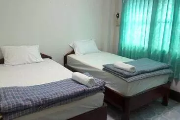 Pensjonat บ้านพรศรี Homestay