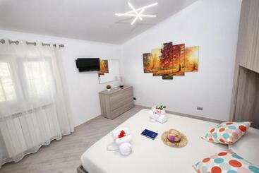 דירות לתיירים Villa Emily