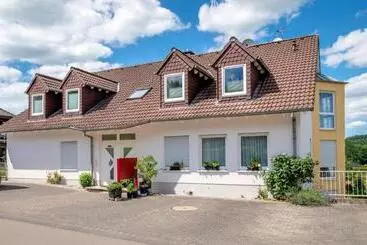 ツーリストアパートメント Luxus Ferienwohnung Traum Seeblick