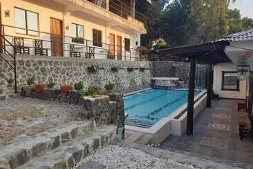 Raya Del Sol Dive Resort