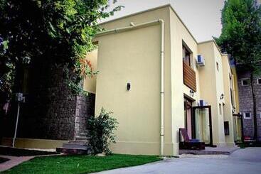 Apartahotel Ivavev Is Us Bythesea Eforiesud