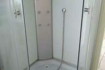 پانسیون Valjotė