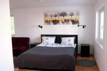 ツーリストアパートメント Apartma La Casa