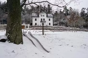 ツーリストアパートメント Tauhaus