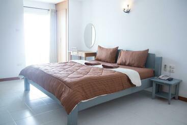 هتل บีที แกรนด์ คอนโดเทล