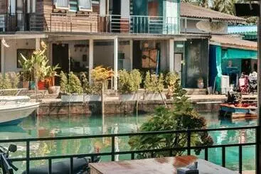 Majatalo Baan Rabieng Talay Homestayบ้านระเบียงทะเล โฮมสเตย์เกาะกูด