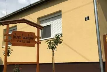 ペンション Rózsa Vendégház