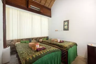 فندق Lembongan Beach Club & Resort