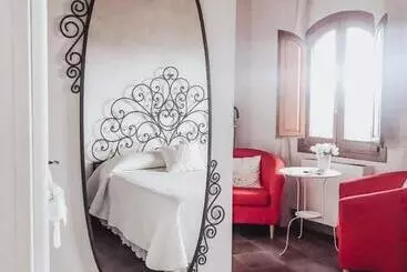 Aamiaismajoitus (B&B) Antica Torre Del Borgo