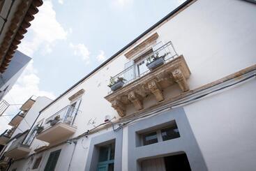 تختخواب و صبحانه Casa Memi