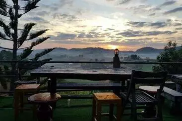 Pensió บ้านไม้สายหมอกเขาค้อ โฮมสเตย์ Bann Mai Sai Mhog Khao Kho Homestay