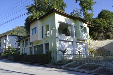Panzió Guest Rooms Waterfall