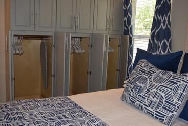 Turista apartmanok Lake Front Studio