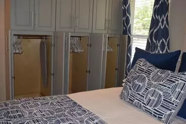 Turistihuoneistot Lake Front Studio