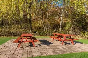 Surestay Plus Hotel By Best Western Highland Poughkeepsie