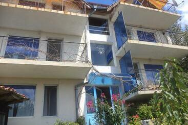 Пансион самостоятелна вила