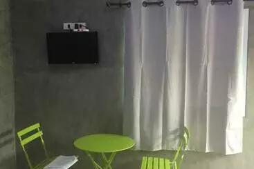 استراحتگاه เจิดจรัสรีสอร์ทโรงแรม24ชม