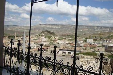 هتل Buyuk Sinasos Konagi