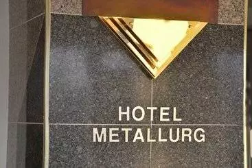 Hotelli Metallurg   Hostel