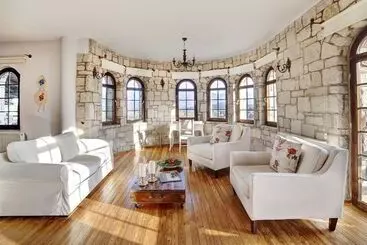 هتل Vinifera Vineyards