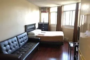 Отель Toronto Furnished Living