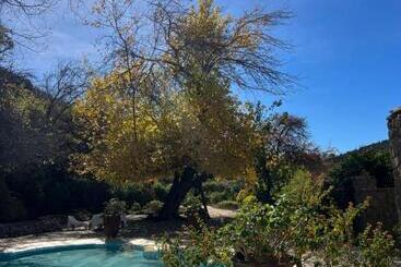 هتل Auberge Des Cascades Imouzzer   Paradise Valley