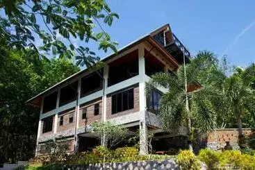 Appartamenti turistici ธาราเบย์วิววิลล่า