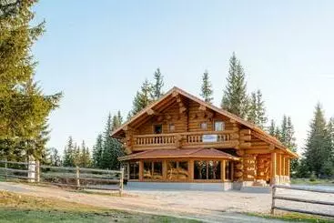 ツーリストアパートメント Casa Din Deal