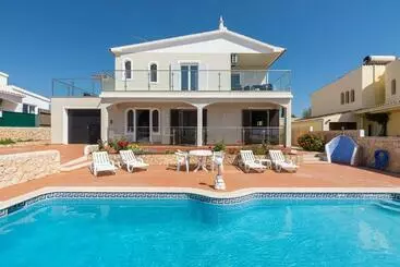 Apartamentos turísticos Villa Angelina, Close To Shopping,restaurants, Modern, Gorgeous Balcony Views!