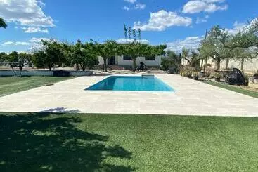 Apartaments turístics Mas Les Oliveres