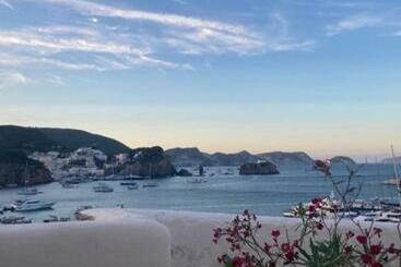 游客公寓 Specchio Marino