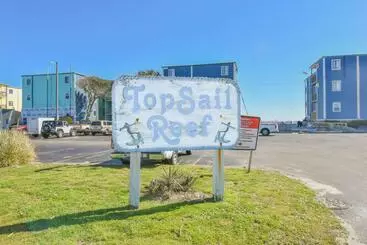 ツーリストアパートメント Topsail Reef 202