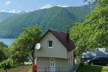 آپارتمان‌های توریست‌ها Apartman Stević